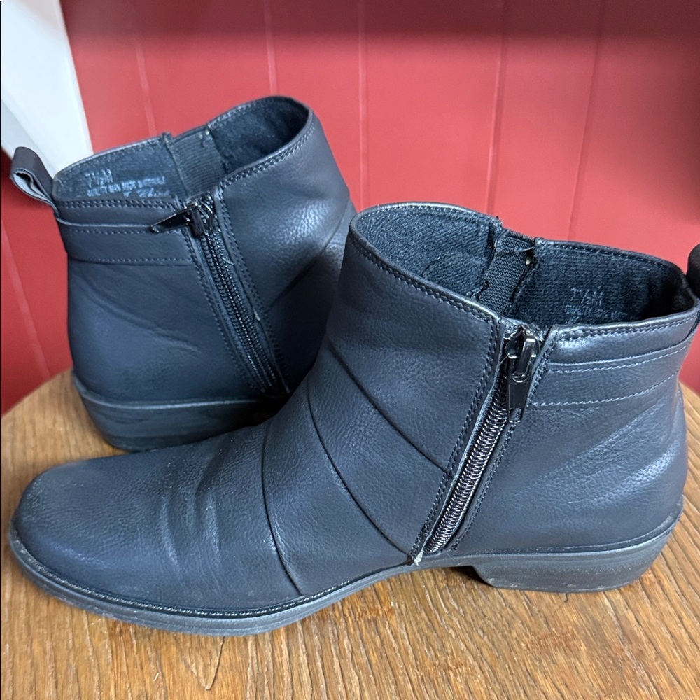 Easy Street Black Women’s black Boots - Picture 7 of 10